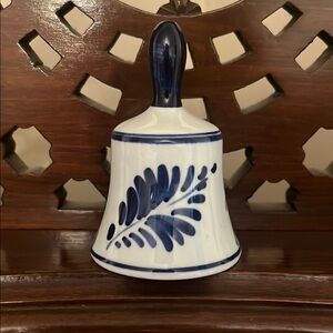Delft bell